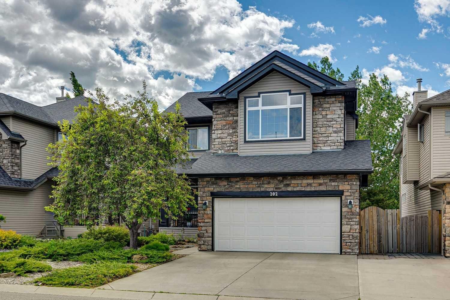 Photo de la propriété: 202 Crystal Green Place AB T1S 2N4