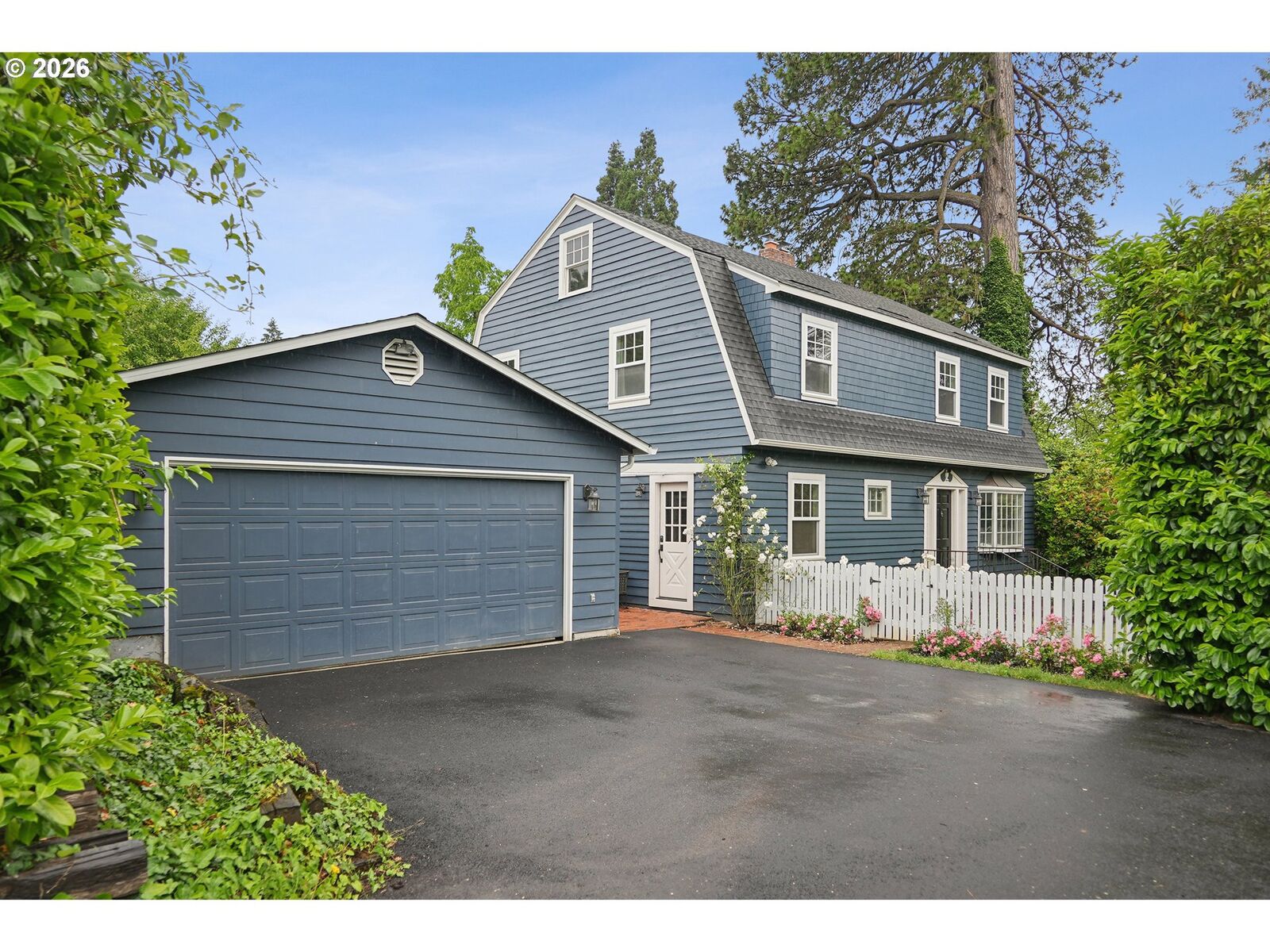 Property Photo: 604 Van Buren St OR 97045