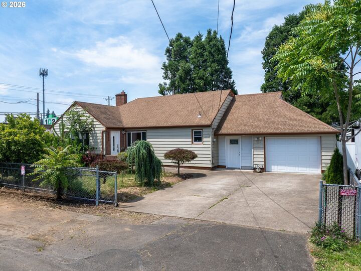 Property Photo:  1515 NE 118th Ave  OR 97220 