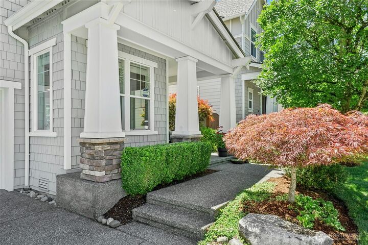 Property Photo:  5080  163rd Place SE  WA 98006 