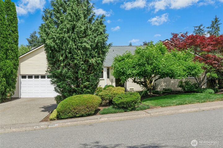 Property Photo: 13722 SE 200th Street WA 98042