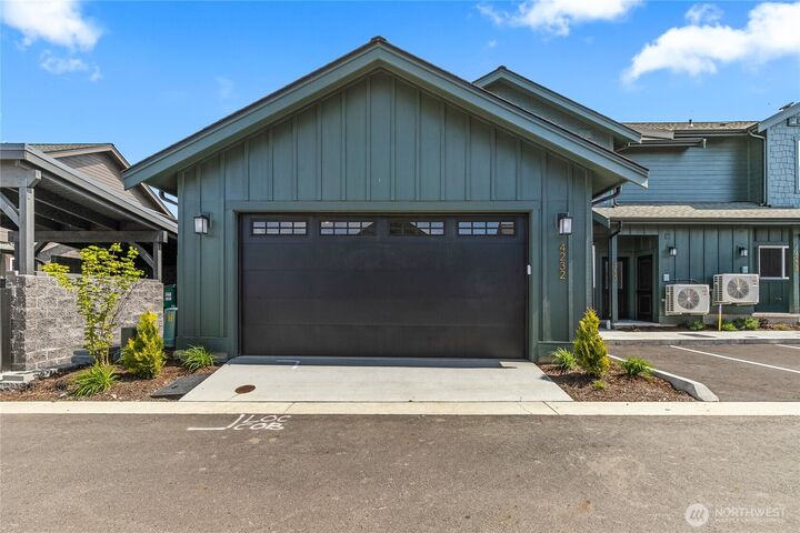 Property Photo:  4242  Melrose Lane  WA 98226 