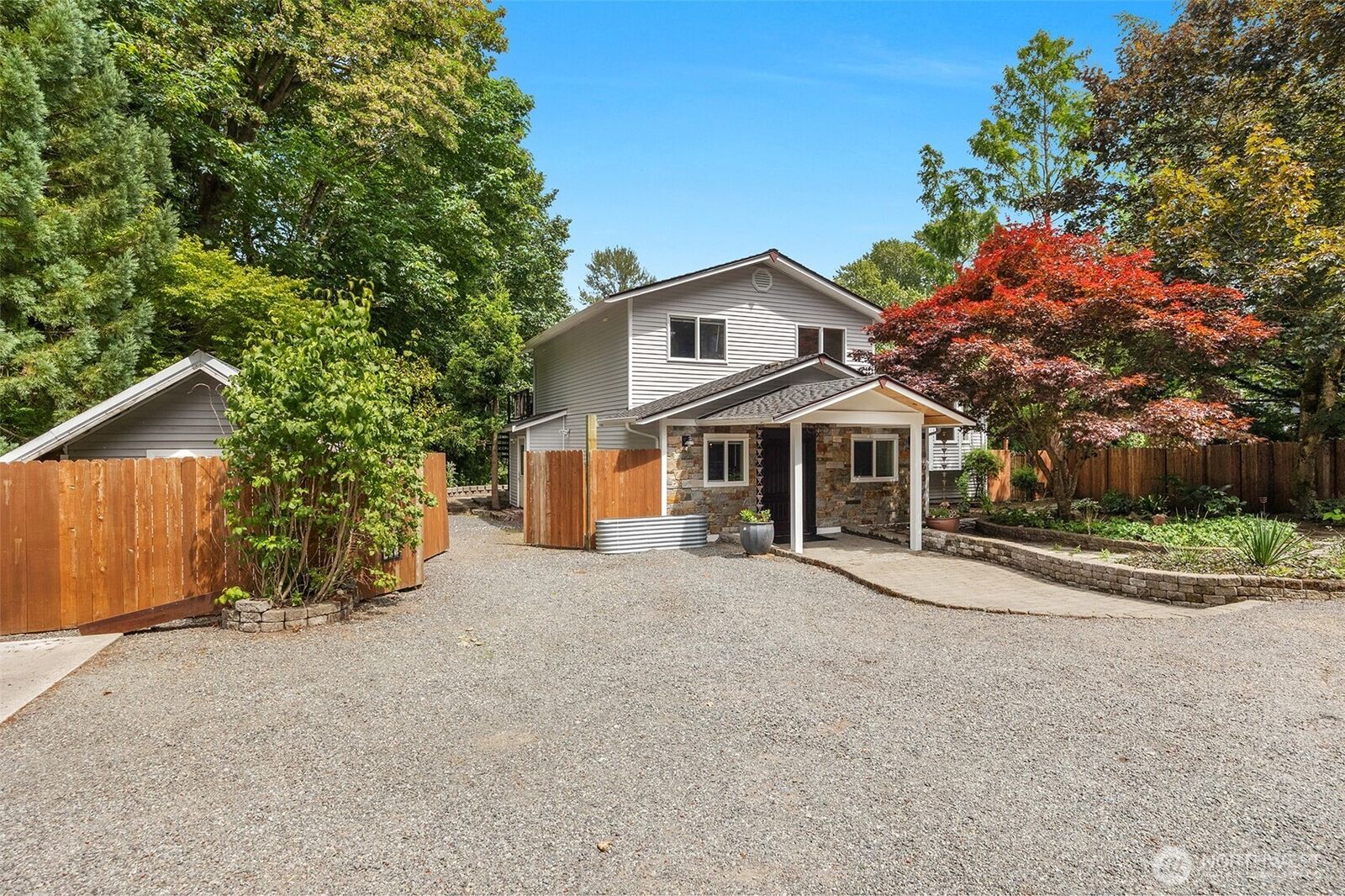 Property Photo:  7609  137th Avenue SE  WA 98290 