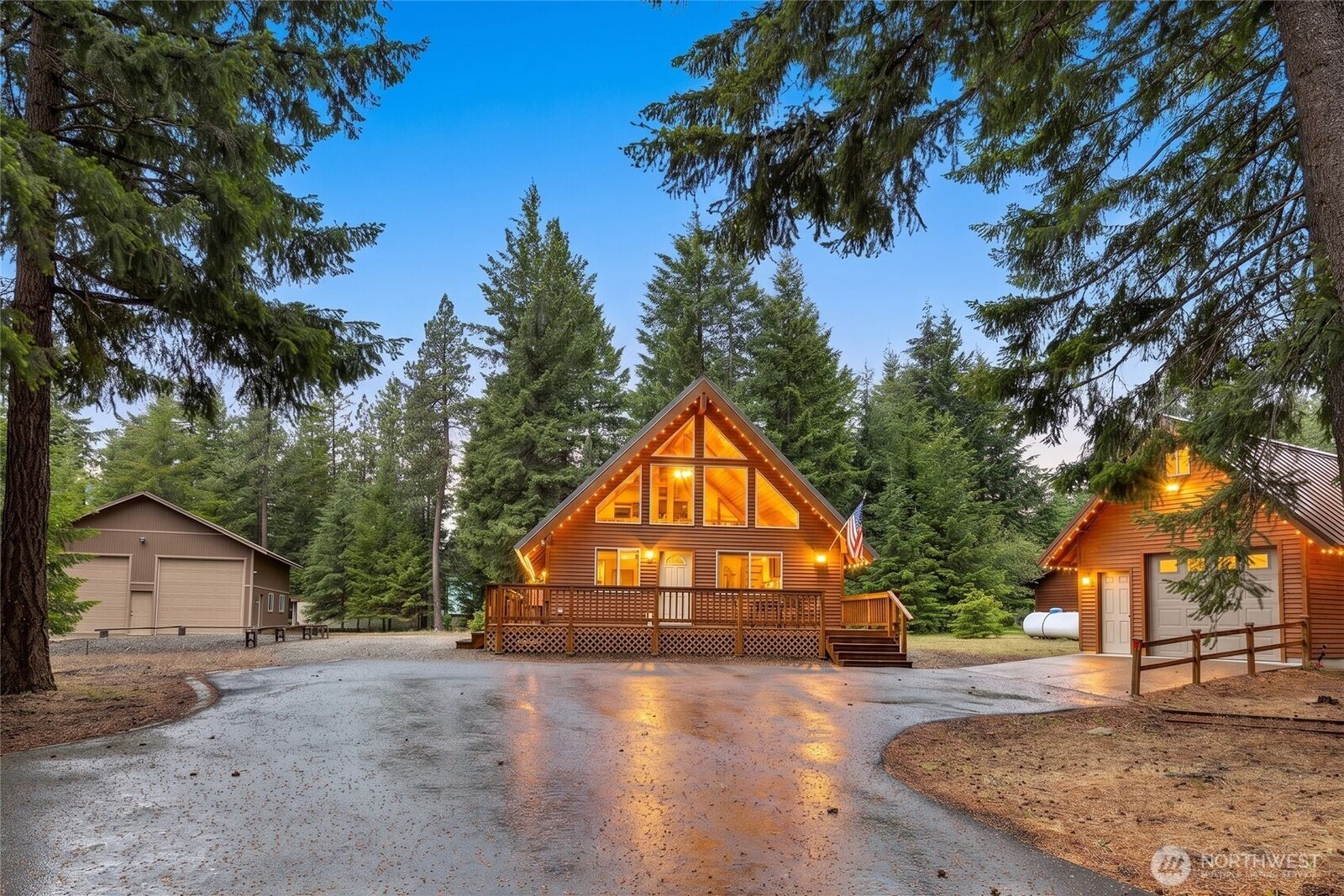 Property Photo: 420 Vinegar Bend Road WA 98940