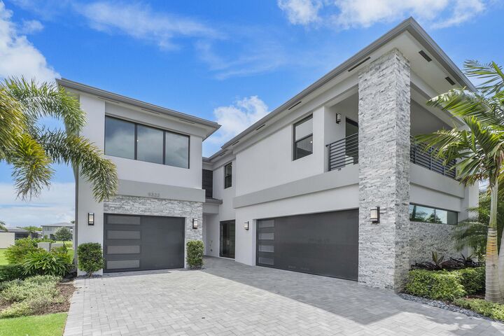 Property Photo:  9322 Sunflower Mdw Road  FL 33434 