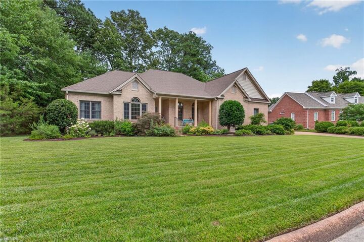Property Photo: 1 Black Oak Ct VA 23662