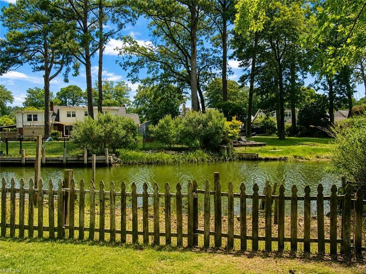 Property Photo:  111 S Ridgeley Rd  VA 23505 