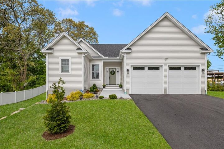 Property Photo:  124 Oak Street  RI 02879 