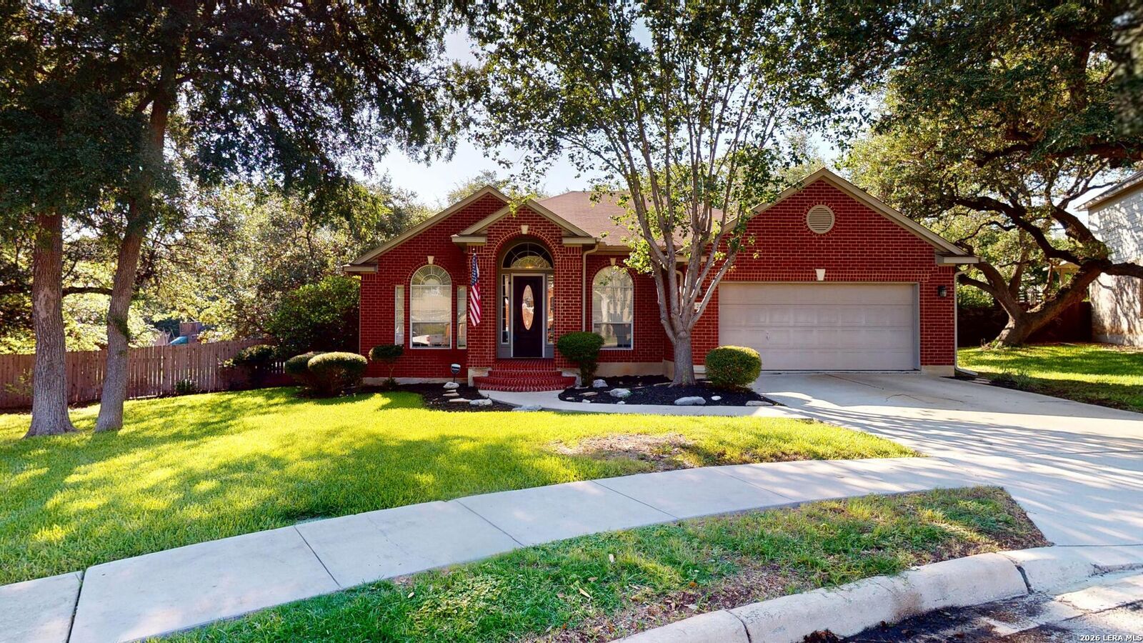 Property Photo:  220 Nandina Ct  TX 78108 