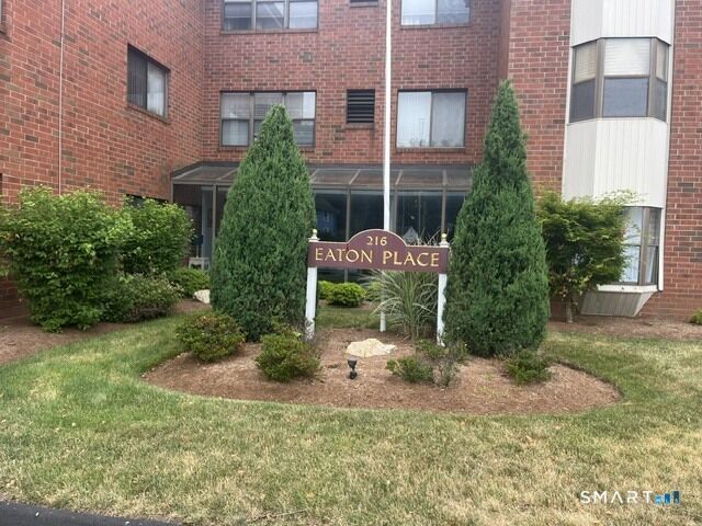 Property Photo: 216 Quinnipiac Avenue 101 CT 06473