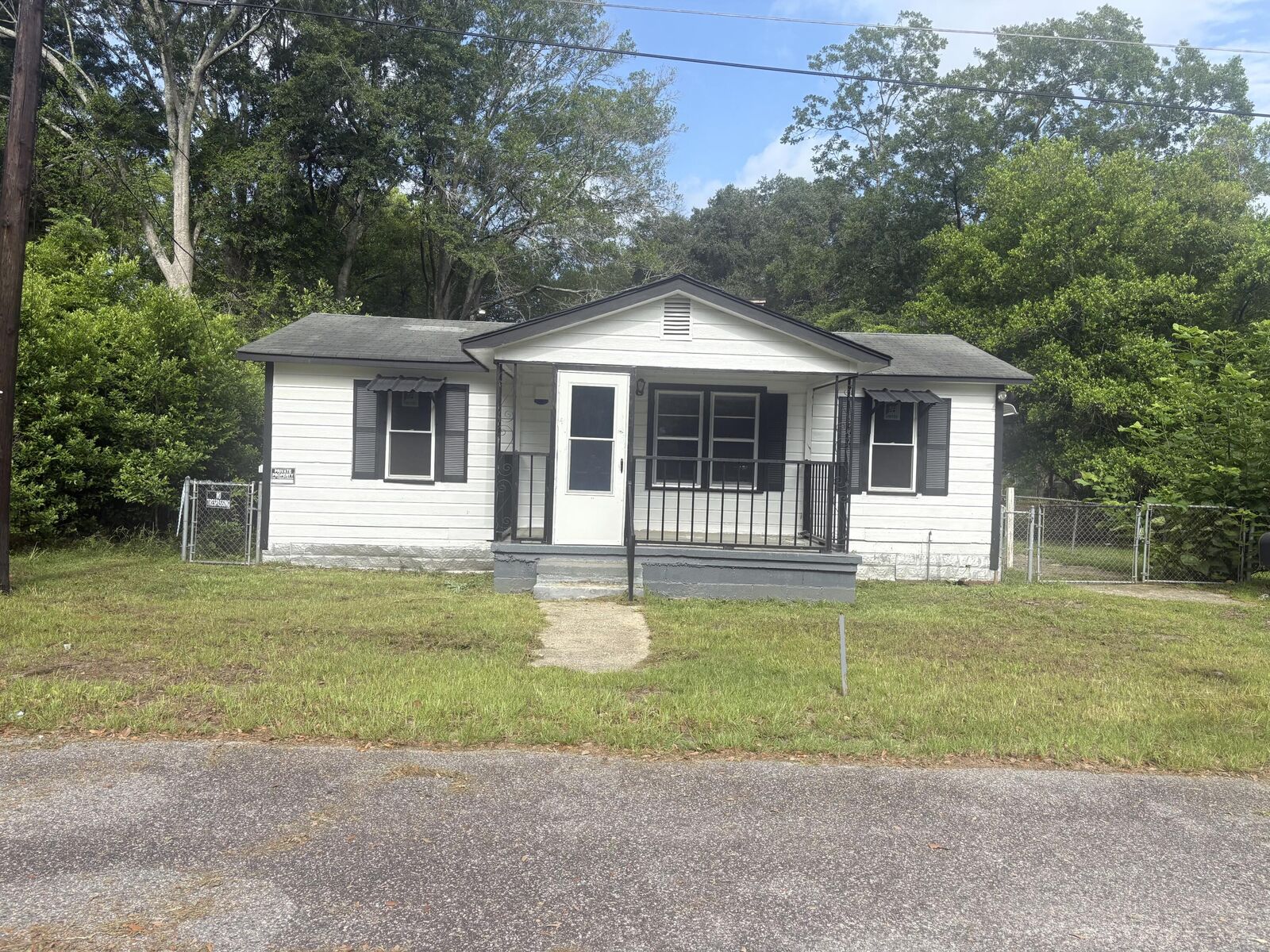 Property Photo:  1036 Collins Street  SC 29150 