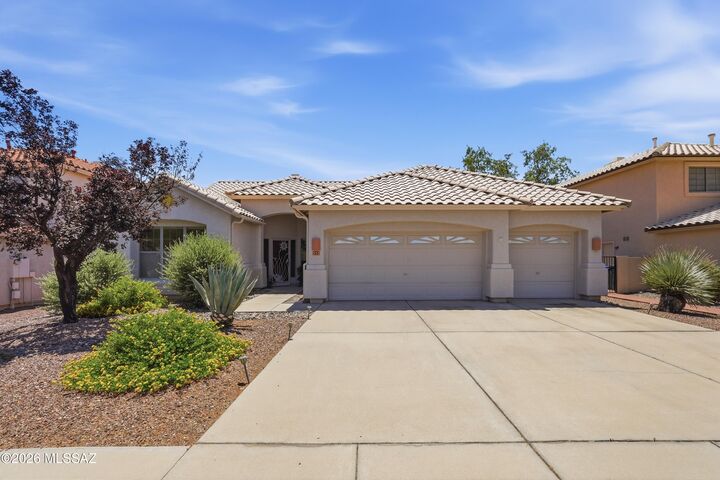 Property Photo: 532 E Marshall Peak Drive AZ 85755