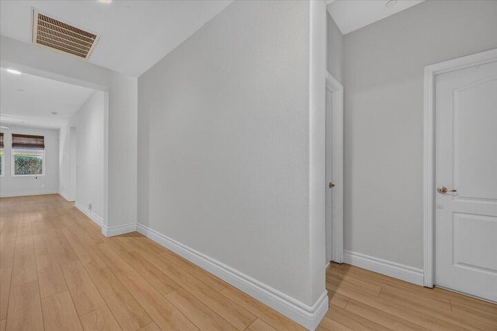 Property Photo: 3532 Hampton Way CA 93619