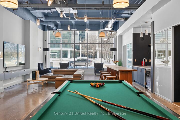 Property Photo:  100 Bond Street E 229  ON L1G 0B7 