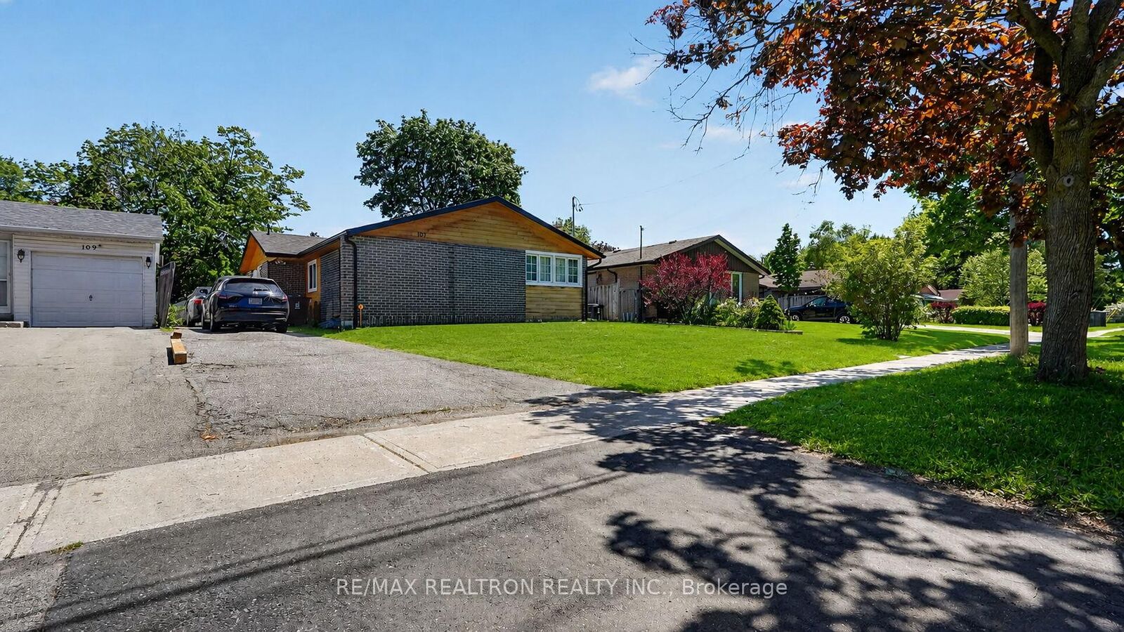Property Photo: 107 Kirker Avenue ON M1G 1M8