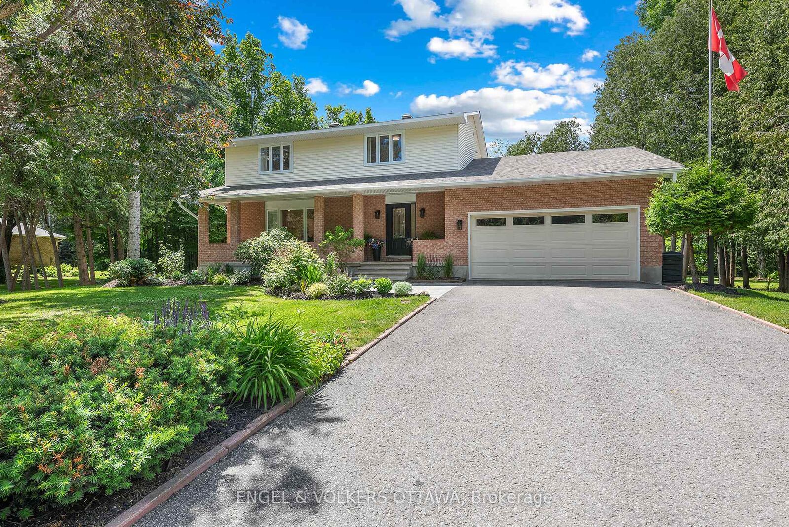 Property Photo: 80 Richland Drive ON K0A 2Z0
