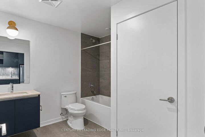 Photo de la propriété:  395 Dundas Street W 614  ON L6M 5R8 