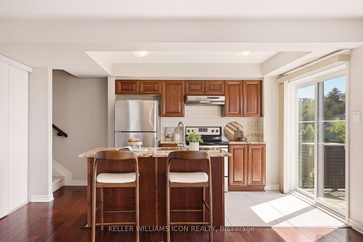 Property Photo: 528 Clearbrook Drive ON K2J 5X5