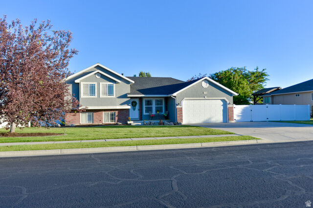 Property Photo: 2955 W 3450 N UT 84404