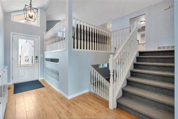 Property Photo: 125 Queen Street South ON N0P 2P0