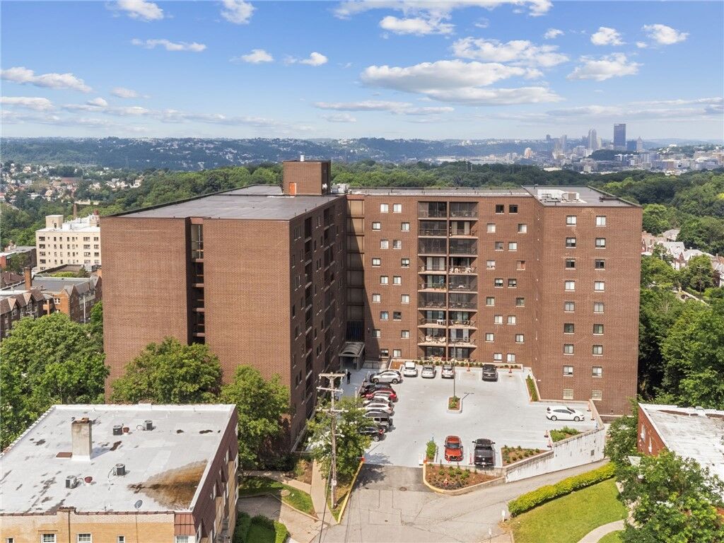 Property Photo:  5600 Munhall Rd 905  PA 15217 