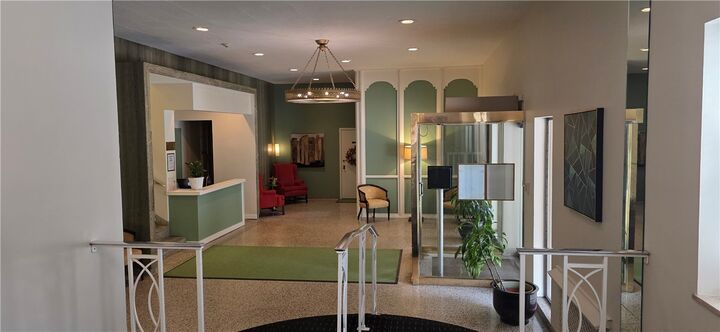 Property Photo:  144 N Dithridge St 506  PA 15213 