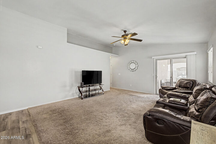 Property Photo:  900 W Broadway Avenue 42  AZ 85120 