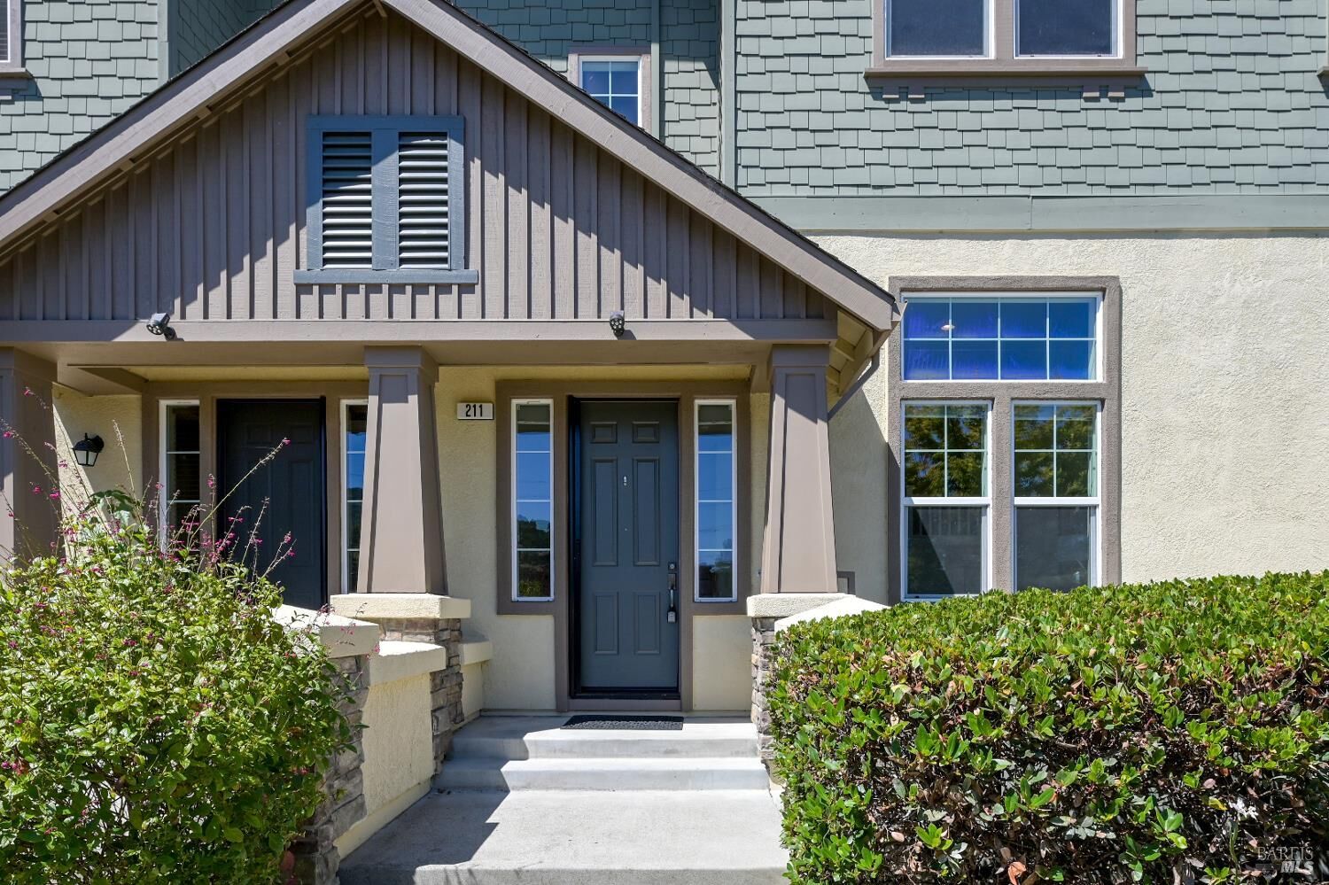 Property Photo:  211 Pear Court  CA 94903 