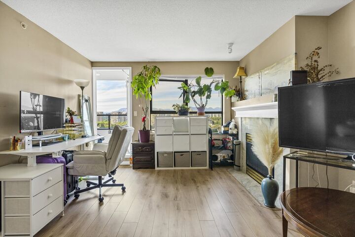 Property Photo: 6611 Cooney Road 1303 BC V6Y 4C5