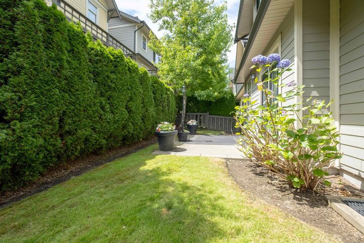 Property Photo: 15885 26 Avenue 23 BC V3S 8L3