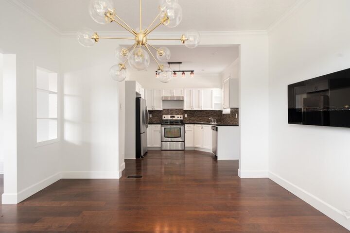 Property Photo:  925 E 19th Avenue  BC V5V 1K8 