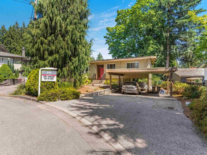 Property Photo: 423 Winona Street BC V3K 5A5