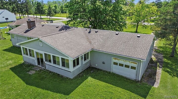 Property Photo: 3185 Townline Road NY 14086