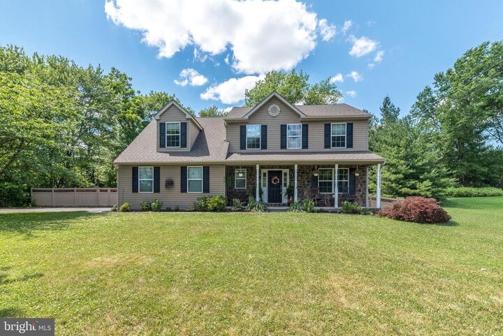 Property Photo: 650 Oak Park Road PA 19440
