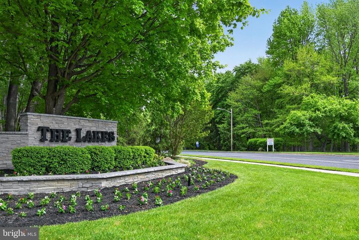 Property Photo: 51 Kettlebrook Drive NJ 08054