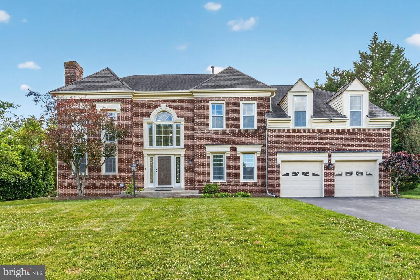 Property Photo: 17536 Applewood Lane MD 20855