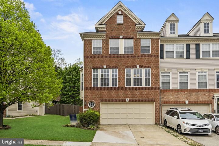 Property Photo:  1208 NE Cambria Terrace NE  VA 20176 