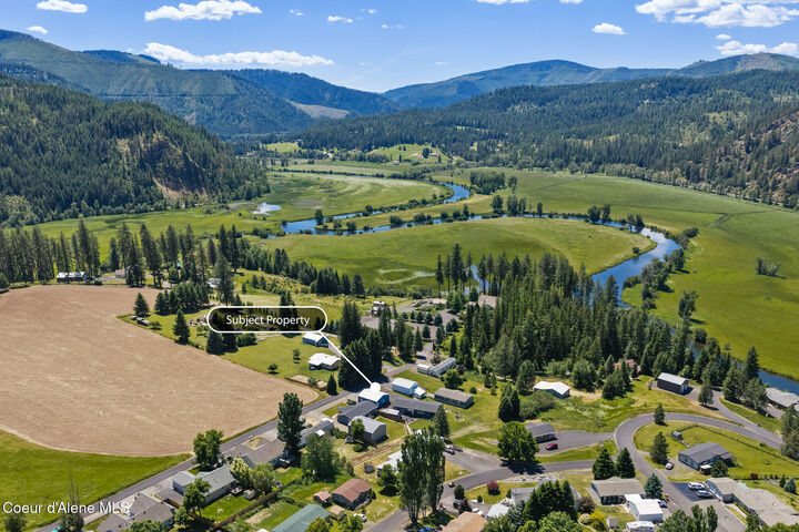 Property Photo:  575 Garden Tracts Rd  ID 83861 