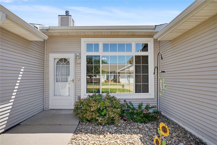 Property Photo: 1151 74th Street NE IA 52402