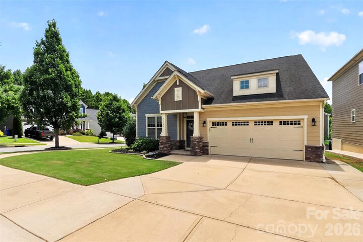 Property Photo:  128 Creekside Crossing Lane  NC 28117 