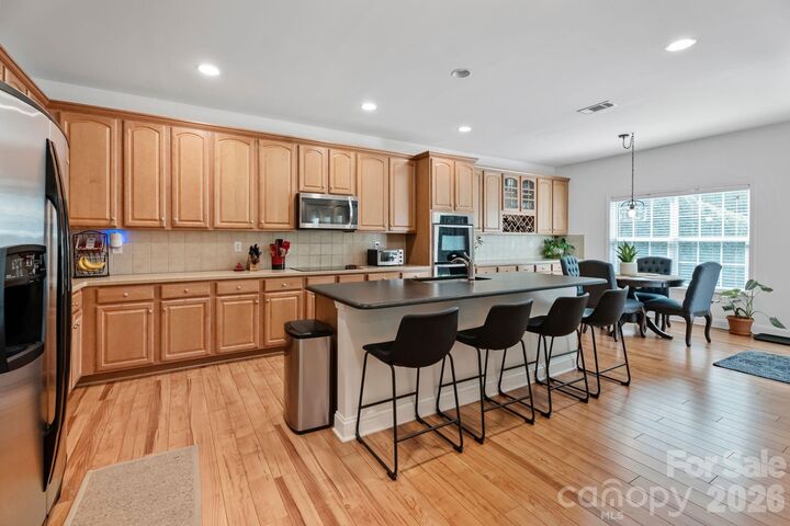 Property Photo:  9509 Seamill Road  NC 28278 