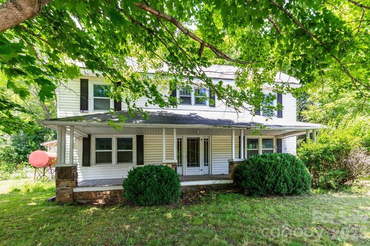 Property Photo:  4085 Jacks Creek Road  NC 28714 