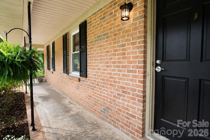 Property Photo: 2914 Dresden Drive NC 28056