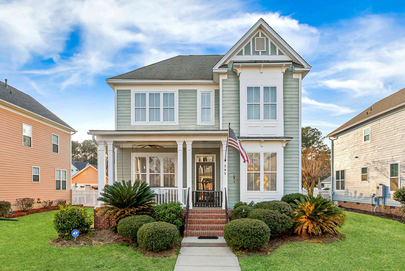 Property Photo:  302 Hydrangea Street  SC 29483 