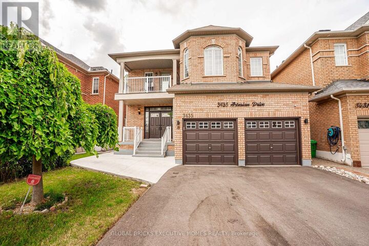 Property Photo:  3435 Artesian Drive  ON L5M 7K3 