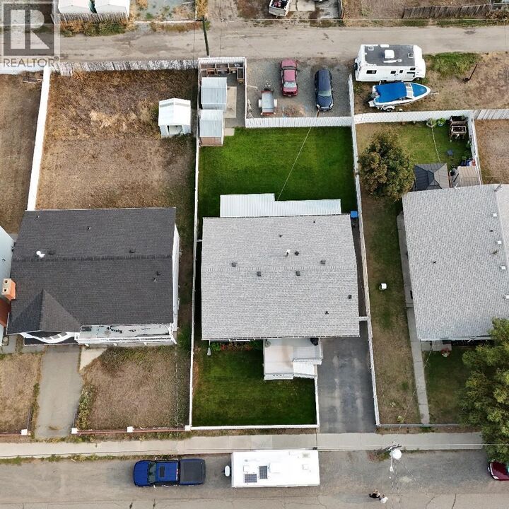 Property Photo: 2551 Jackson Avenue BC V1K 1B8