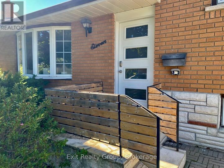 Property Photo:  11 Somerset Street  ON K8V 5T7 