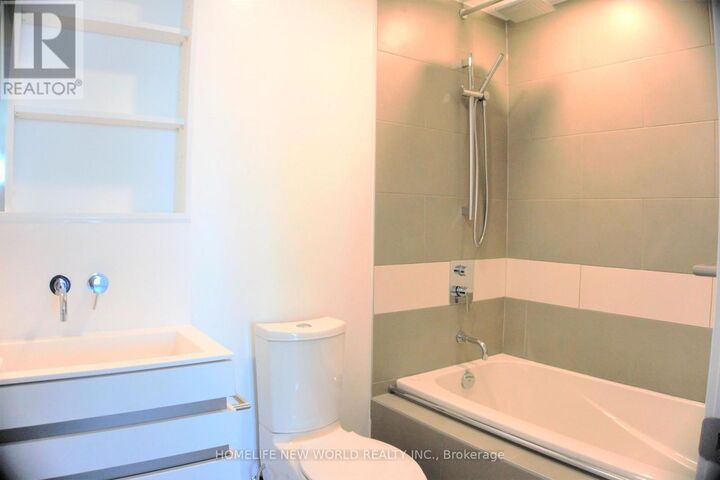 Property Photo:  197 Yonge Street 3508  ON M5B 1M4 