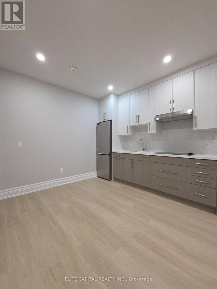 Property Photo:  9474 Bayview Avenue  ON L4C 5H3 