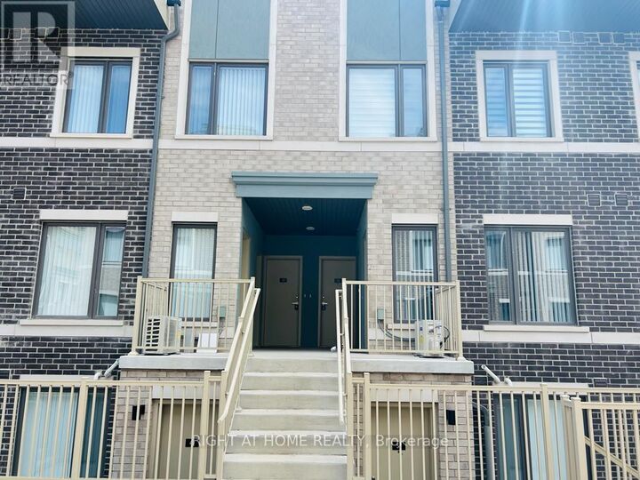 Property Photo:  5 William Jackson Way 53  ON M8V 2C7 